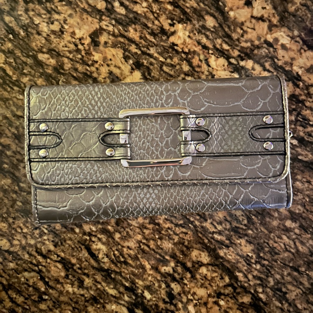 Stylish Gold Textured Wallet